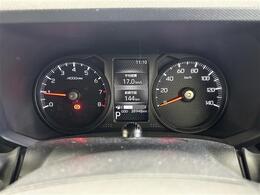 【スピードメーター】メーターがシンプルで見やすく運転しやすいですね！