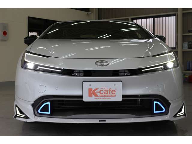 ecoカー　HYBRID専門店　k-cafe　とす店　新店舗営業中　人気のハイブリッド車・EV車や厳選中古車を各メーカー豊富に取り揃えております。