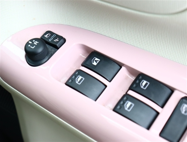 ご来店いただければ軽自動車からスポーツカー、1ボックスやセダンなどパソコンひとつで850台すべての在庫をご覧いただくことができます！