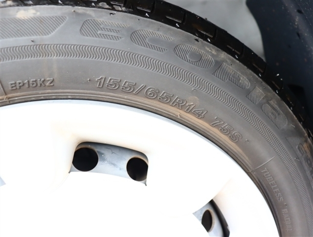 他にもお好みのアルミホイールやエアロパーツやナビ・バックカメラ・ETCや革調シートカバーなどのオプション等取り付けもお気軽にご相談ください。