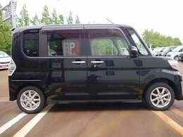 ■毎日全国各地の会場から厳選仕入れ！！入庫後は社員による装備確認と走行テストを実施。弊社専門工場にて整備・鈑金のプロ集団による消耗品パーツの交換や外装の磨き上げを行います。