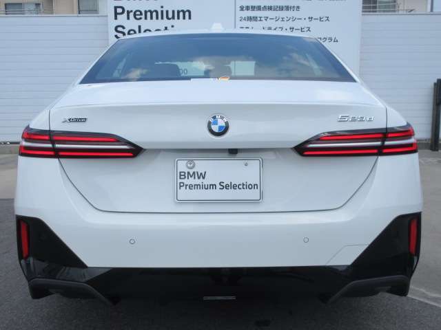 喜んで愛知県から全国納車承ります。遠方のお客様も大歓迎です。公共交通機関にてご来場頂けます場合は地下鉄藤が丘駅までお迎えに上がります。お気軽にお問合せ下さい。