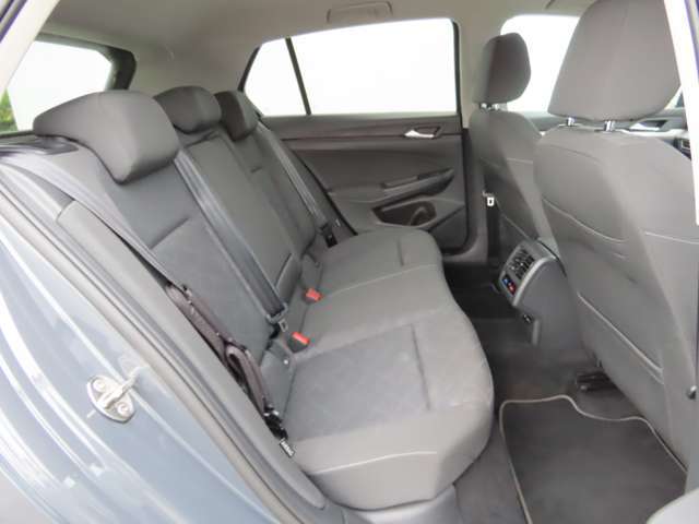 ISOFIX（イソフィックス）基準適合チャイルドシート固定装置！！安心楽々で対応チャイルドシートが取付できます。