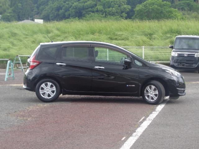 車両詳細についてのお問合せは、HondaCars大分中央　中古車事業部　097-544-8145　までお願い致します。