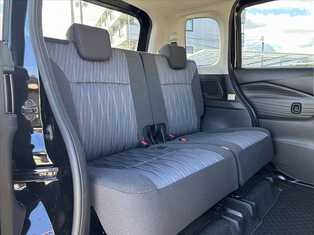 店頭ではBUDDICA PHOENIX（バディカフェニックス）のグッズ、キッズコーナーも完備、選べるフリードリンクを準備してお待ちしております♪無料査定いつでも実施中★予約いただくとスムーズです★