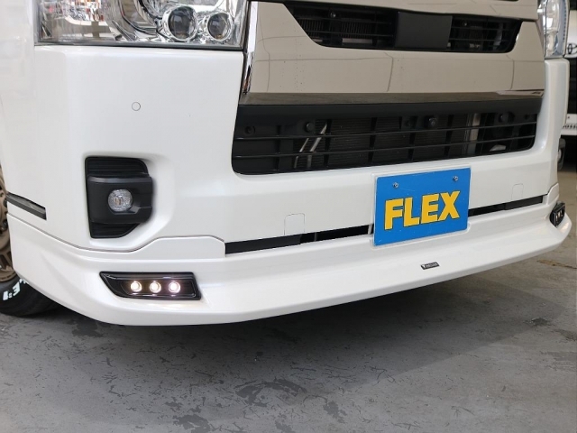 モデリスタフロントスポイラー装着済みでLEDデイライト付きになります！！