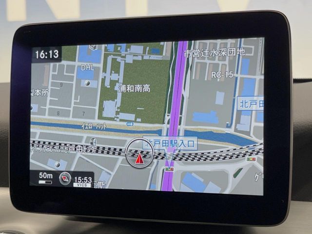 ●純正ナビ:一体感のあるナビは、高級感ある車内を演出してくれます。オーディオ機能も充実しておりますので、運転もより楽しめます♪