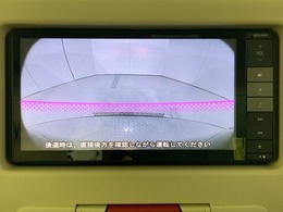 リアカメラ付で、後方をナビ画面で確認。車庫入れも安心です。もちろん、バックギアと連動しています。