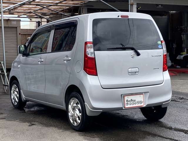 人気車や低価格車はすぐに売れてしまう可能性があります。お早めのご検討、ご来店お待ちしております。また、ご不明な点など細かい相談もドンドン対応させて頂きますのでお気軽にお申し付け下さい。