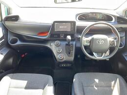 禁煙車　純正ナビ　ワンセグTV　Bluetooth　バックカメラ　片側パワースライドドア　トヨタセーフティセンス　ステアリングスイッチ　ウインカードアミラー　キーレスエントリー