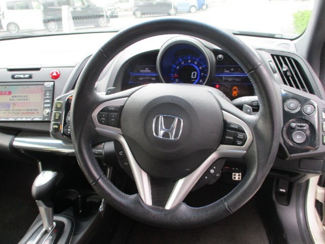 握りやすい大きなハンドルで運転しやすいです♪
