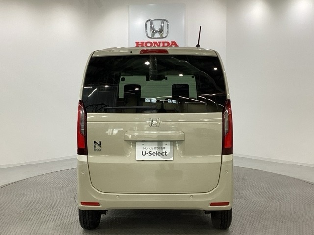 【Honda認定中古車 U-Select】　は3つの安心をお約束します。　1　Hondaのプロが整備した安心。 2　第三者機関がチェックした安心。　3　購入後もHondaが保証する安心。