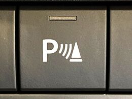 【コーナーセンサー】バンパーに付いたセンサーが障害物を検知！一定の距離に近づくとアラートで教えてくれます♪狭い駐車スペースや車庫入れ時も安心ですね☆