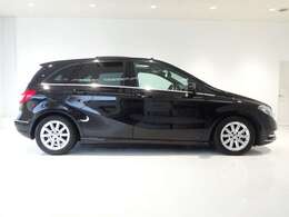 ●運輸局認証整備工場を完備しており、輸入車専門の国家整備士がお客様をサポートさせていただきます。