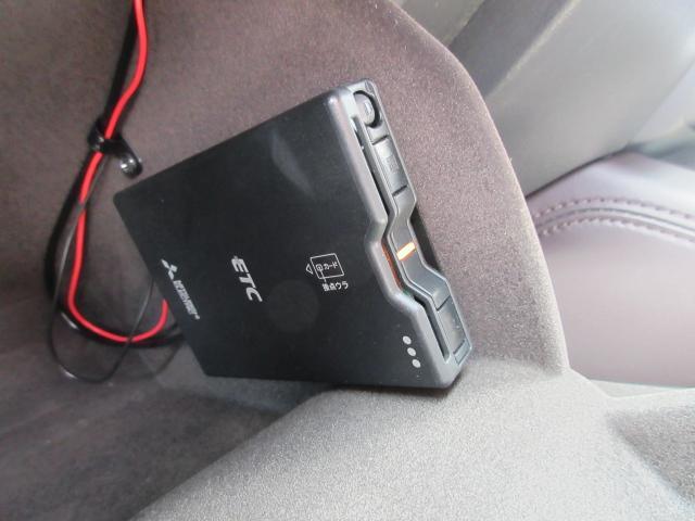 ETC車載器搭載です。スマートICも増えてきており、必須装備といって良い便利装備です。