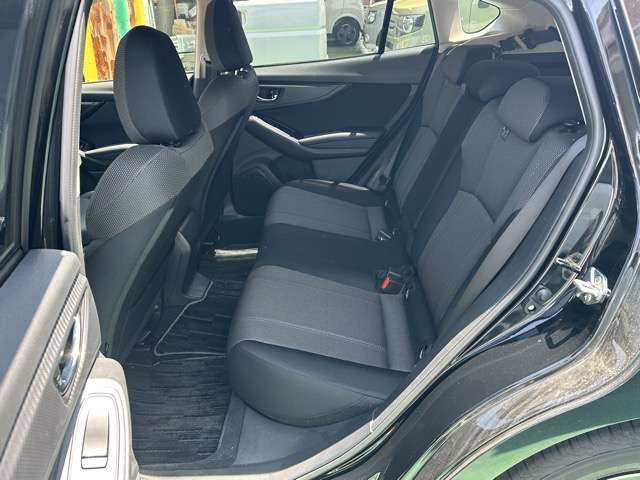★5年間新車保障★初度登録から5年間の新車保証が含まれています。長期間、安心してお乗り頂けます！保障費用は支払総額に含まれています！遠方のお客様は保証継承後、お近くのディーラーにて保証が受けられます！
