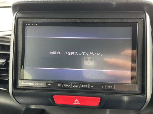 【ナビゲーション】メモリーナビ・フルセグTV・CD/DVD再生・Bluetooth対応でスマホの音楽が車内で聞けます♪別途8，000円で、走行中にもTVが映るようになり、ナビの操作も出来ますヨ♪