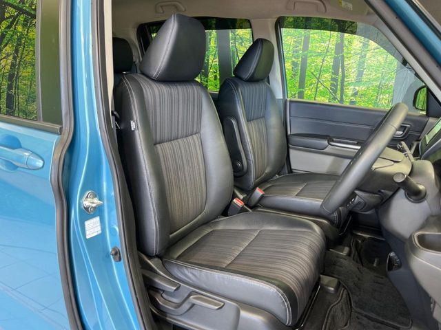 【シートヒーター】寒い日に重宝するシートヒーター！エアコンより早く温まってくれるので寒がりの人も安心ですね♪エアコンの温風は乾燥するから苦手、という方にもをおすすめです。