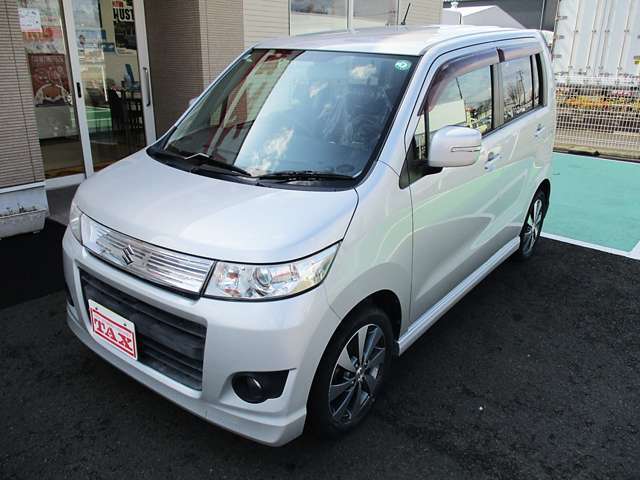 土日祝日も車検が受けれる指定工場！整備士が愛車を見ながら説明し、その場で完了する立ち合い車検『ホリデー車検』もご用意！！