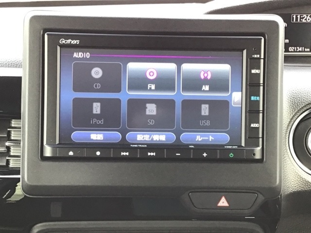 【オーディオ機能】ナビに一体のオーディオは、CDプレーヤーを装備♪もちろんFM/AMラジオもお聞きいただけますよ♪