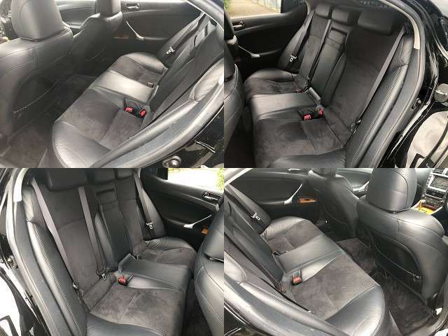 リアシートも綺麗な状態を保っています☆