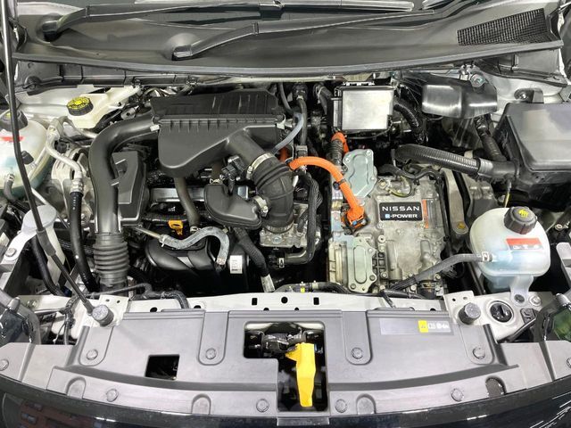 親切・丁寧な専門メカニックスタッフが応対！・車検・点検整備・事故等の修理などアフターサービスも安心。お車のカスタマイズもネクステージのサービススタッフまでご相談ください！