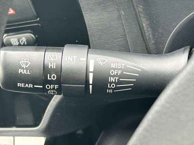 快適なドライブを楽しむための機能が装備されています！運転席から触れるので、使いやすいです！除菌プランいれていただくと、さらに清潔で安心していただけます！
