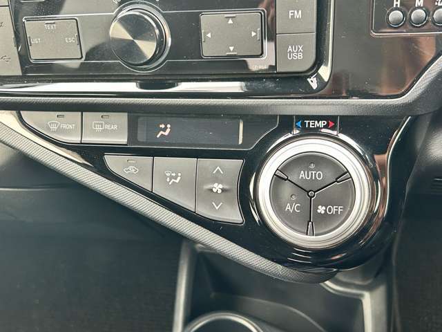 快適なドライブを楽しむための機能が装備されています！運転席から触れるので、使いやすいです！除菌プランいれていただくと、さらに清潔で安心していただけます！
