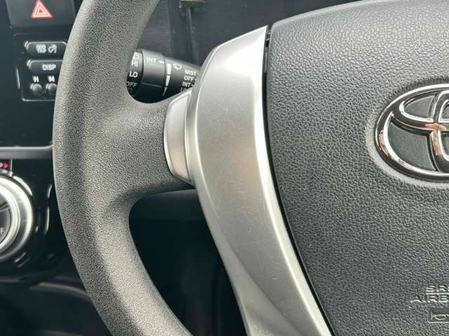 快適なドライブを楽しむための機能が装備されています！運転席から触れるので、使いやすいです！除菌プランいれていただくと、さらに清潔で安心していただけます！