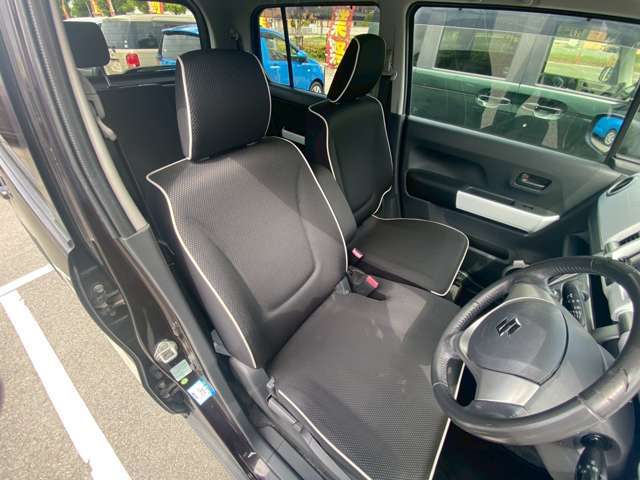 【室内】納車前にはルームクリーニングを行います！家族が使う車の様に、丁寧に清掃していきます！