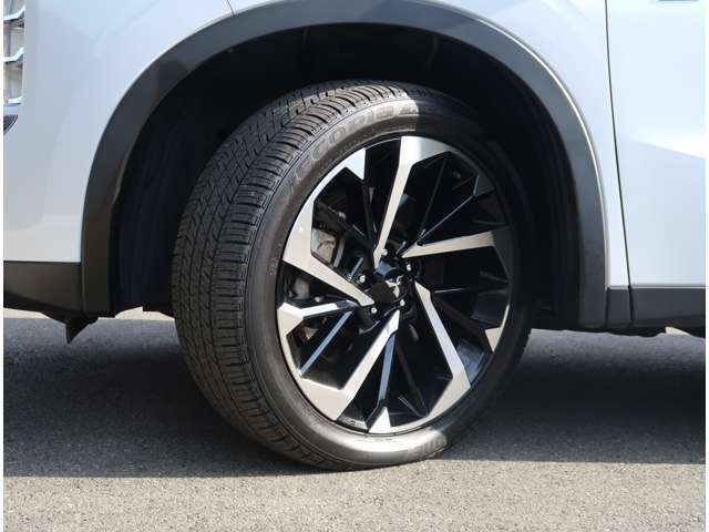 255/45R20タイヤ＆純正アルミホイール