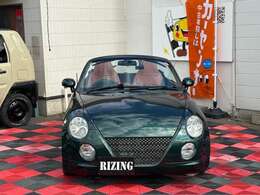 エンジンの吹け上がりは良くシフトチェンジはスムーズです。修復歴はリアパネル/トランクフロアで走行に支障は有りません