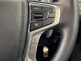 【レーダークルーズコントロール】高速道路での長距離走行が楽に！！自動で速度を保つクルーズコントロールが、衝突軽減システムと連携し、前方の車両を感知して車間を保つように速度調節してくれます！！