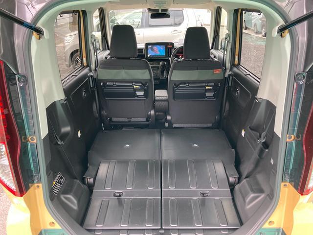 【ラゲッジルーム】2人＋とっても大きい荷物も積載可能！！