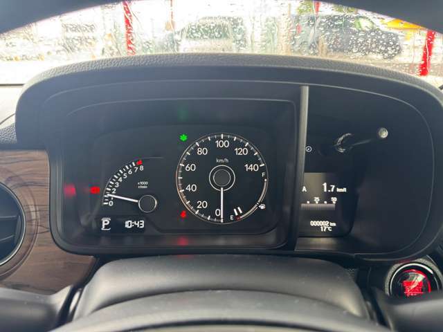 当店試乗車　距離少なめ　新車保証あり　おすすめの一台です♪