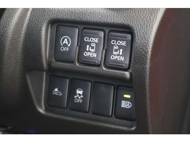 【安全機能】＜e-Assist＞FCMーCity（低速域衝突被害軽減ブレーキシステム＋前進時誤発進抑制機能）/AHB（オートマチックハイビーム）