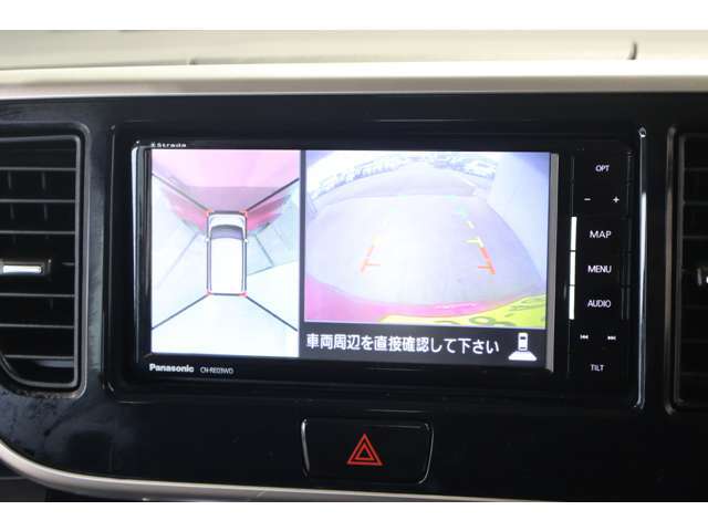 マルチアラウンドモニター（全周囲カメラ）装備☆真上から見下ろしているような映像で駐車をサポートします♪パーキングガイドライン表示機能付き！