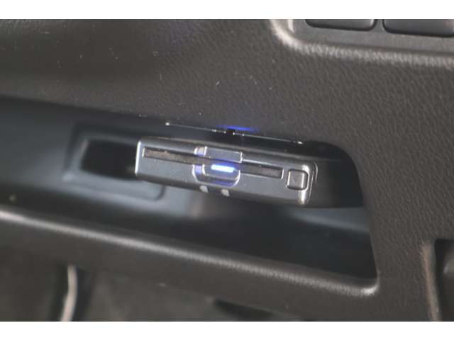 ETC2.0装着☆渋滞情報や渋滞回避・安全運転支援などの従来のETCでは未対応の新サービスが受けられます。