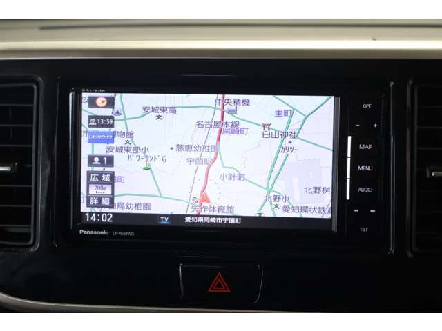 7インチメモリーナビ＋フルセグTV（PANASONIC製ストラーダCN-RE03WD）※Bluetoothオーディオ＋ハンズフリー通話対応/CD＆DVD再生・SD録音機能