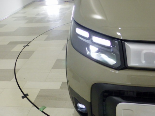 【LEDヘッドライト】LEDヘッドライトは消費電力が少ないので寿命が長いですよ！明るさも十分で、夜間走行の負担を和らげてくれます！