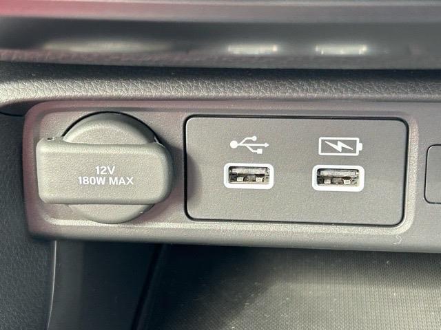 店舗にて現車の確認もいただけますで、お電話で在庫のご確認の上是非ご来店くださいせ！！！