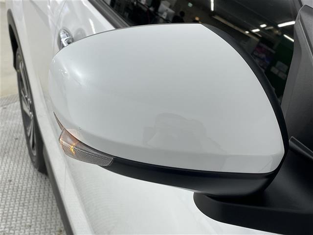 【　電動格納ミラー　】ドライバーの目線に合わせ、ミラーの上下左右調整が可能です♪