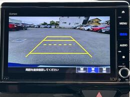 【バックモニター】後ろのカメラの映像をモニターに映し出すことができます！後方の見えない死角や、障害物との距離感をしっかり確認することができます！駐車が苦手な方におすすめです。
