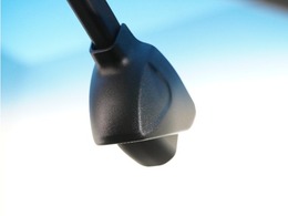 ◆ドライブレコーダー◆映像・音声などを記録する自動車用の装置です。　もしもの事故の際の記録はもちろん、旅行の際の思い出としてドライブの映像を楽しむことができます。