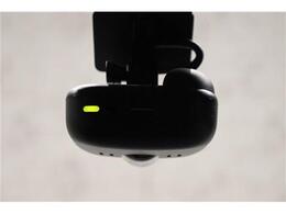 今では当たり前の装備となっているドライブレコーダーです！