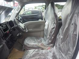 希少5速マニュアル！シートもファブリックシートで座り心地もOK！