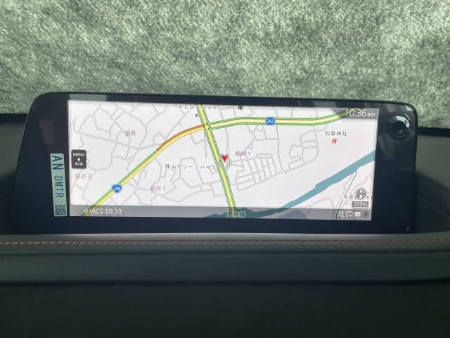 マツダコネクトの10.25インチワイドセンターディスプレイです。『Android　Auto』『Apple　CarPlay』や独自のコネクテッドサービスに対応したインターフェイスシステムです。