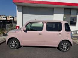 側面も傷なく綺麗です