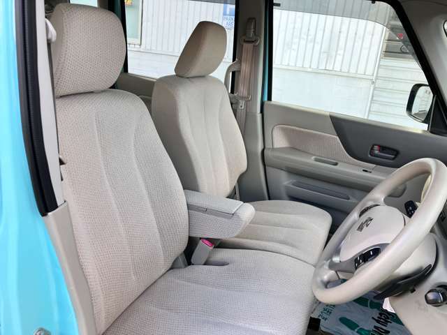 大切な愛車を見つけるお手伝いから始まり、ご購入後もできるだけ長く、安全にお乗りいただけるようにアフターサポートにも全力で取り組んでいます。