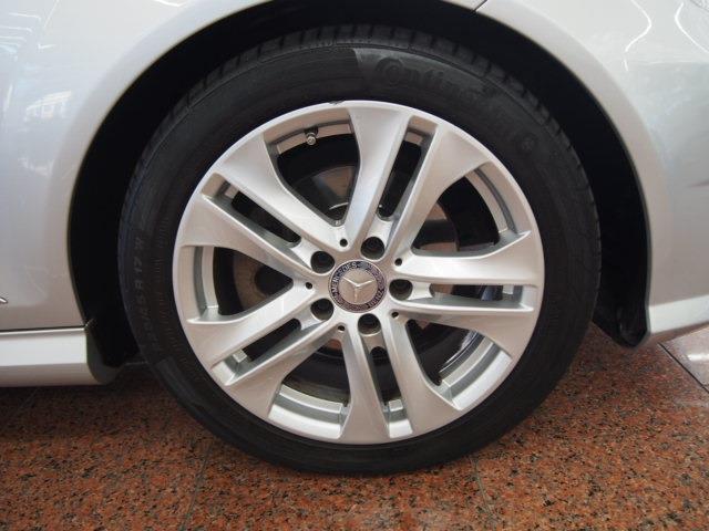 純正17インチアルミホイールで車が映えます！！